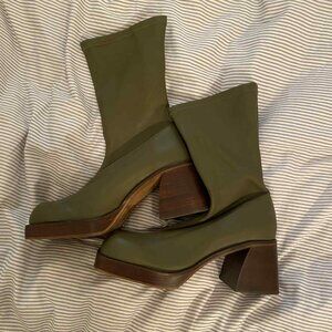 Khaki heeled mid calf boots size 38/7.5